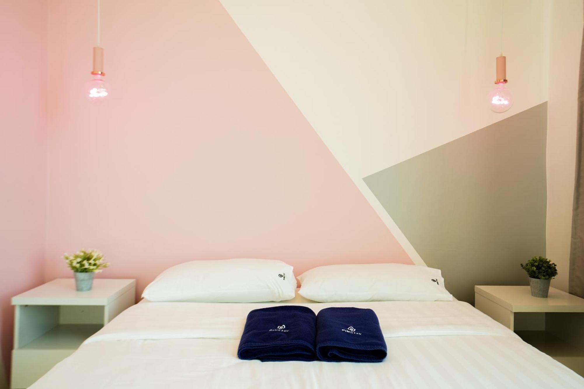 Itcc Manhattan Suites By Calvin Donggongon Eksteriør billede