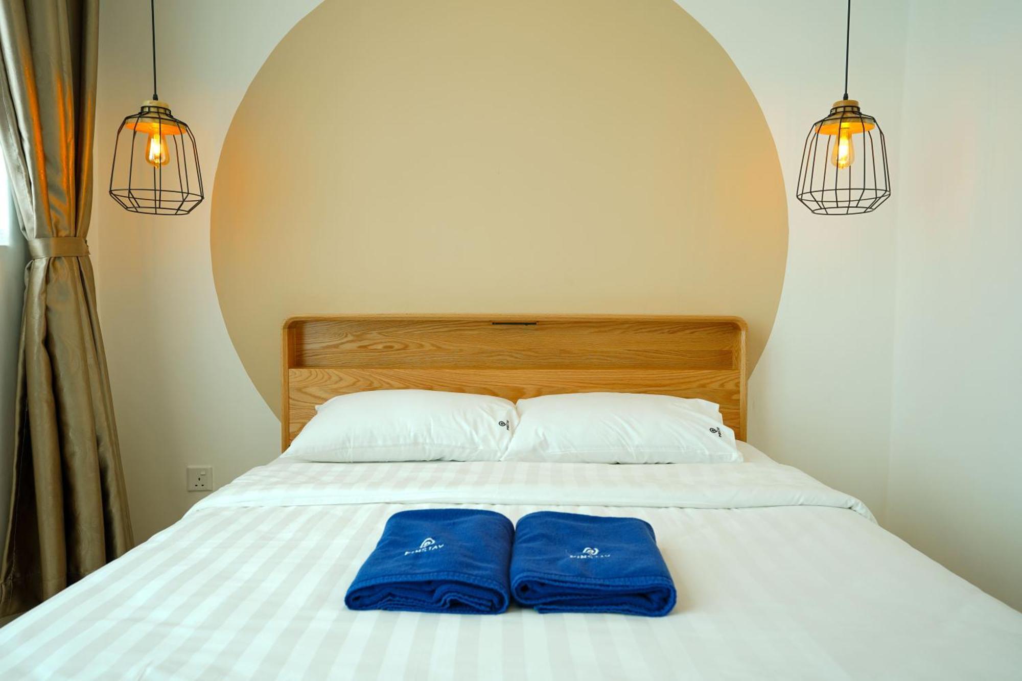 Itcc Manhattan Suites By Calvin Donggongon Eksteriør billede