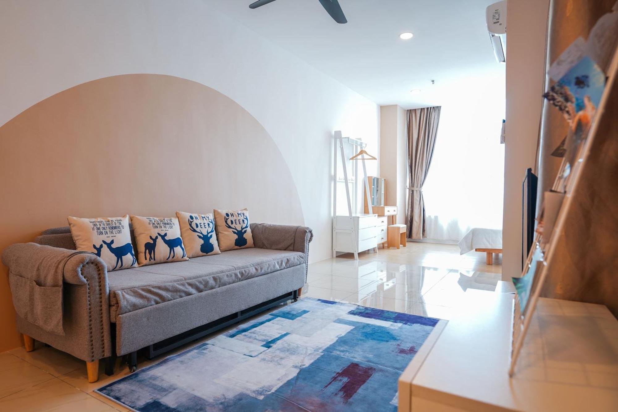 Itcc Manhattan Suites By Calvin Donggongon Eksteriør billede