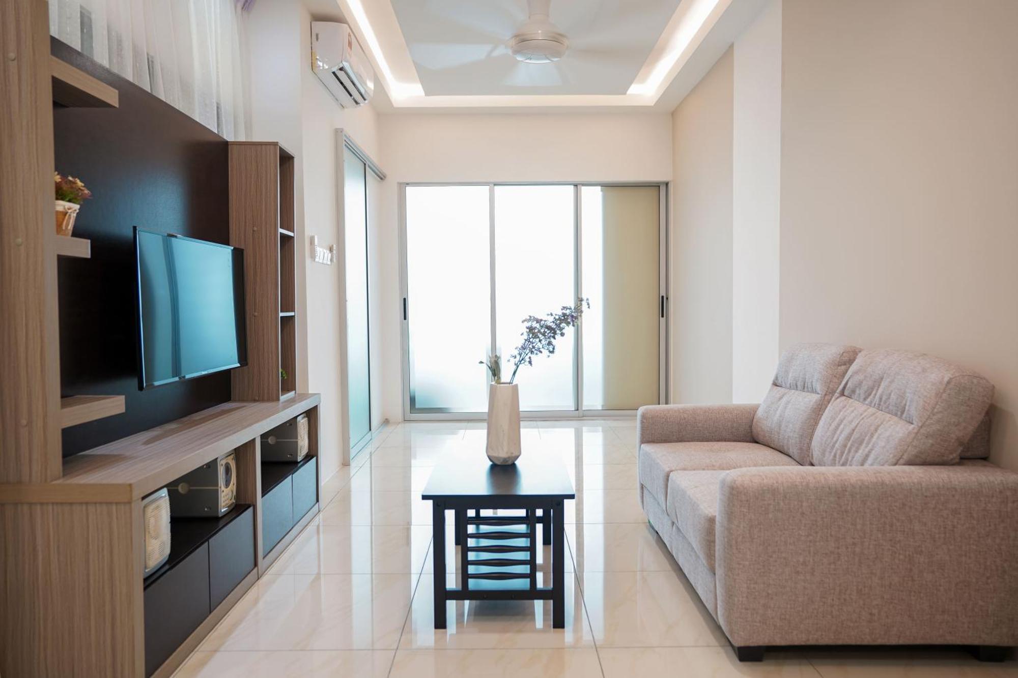 Itcc Manhattan Suites By Calvin Donggongon Eksteriør billede